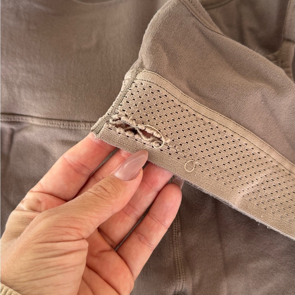 Fabletics Special Edition Mesh Set - Picture 4 of 4